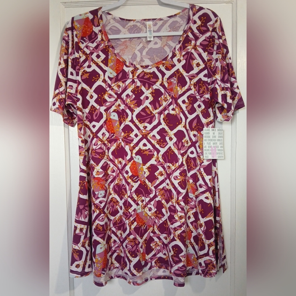LuLaRoe Vibrant Short Sleeve Top NWT